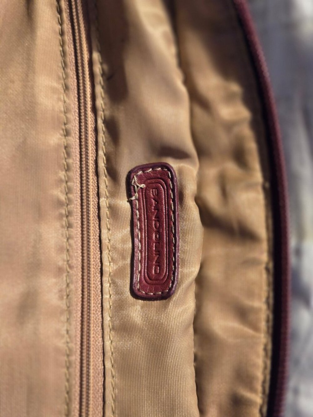 BANDOLINO eggplant coloured leather bag - Picture 8 of 12